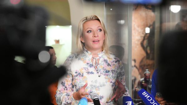 Официальный представитель МИД РФ Мария Захарова представила в Музее Востока собственную коллекцию китайских чайников