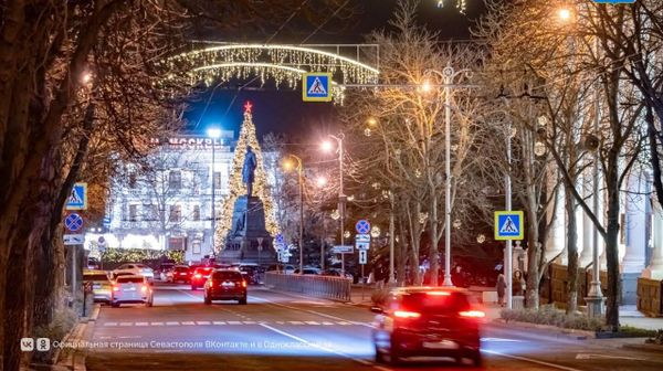 Площадь Нахимова в Севастополе