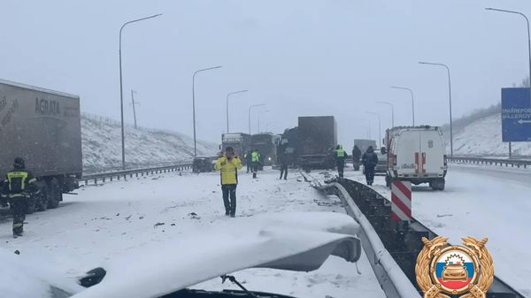 На трассе М-4 Дон произошло два ДТП, движение затруднено