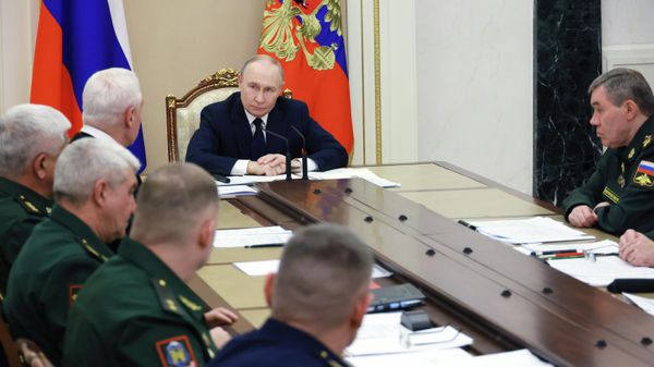 Президент Владимир Путин провел совещание по ситуации в зоне СВО