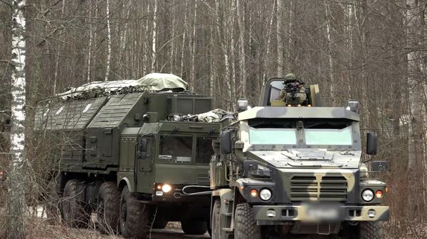 Заступление на боевое дежурство в Белоруссии ракетного комплекса Орешник