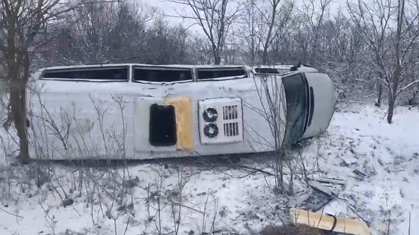 В Красногвардейском районе Крыма  опрокинулся рейсовый автобус