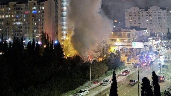 В Севастополе горит кафе