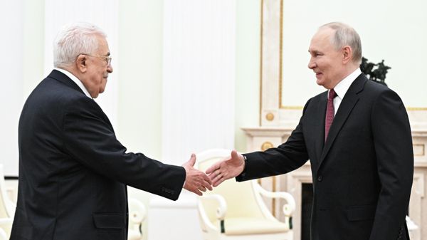 Встреча президента РФ Владимира Путина и президента Палестины Махмуда Аббаса