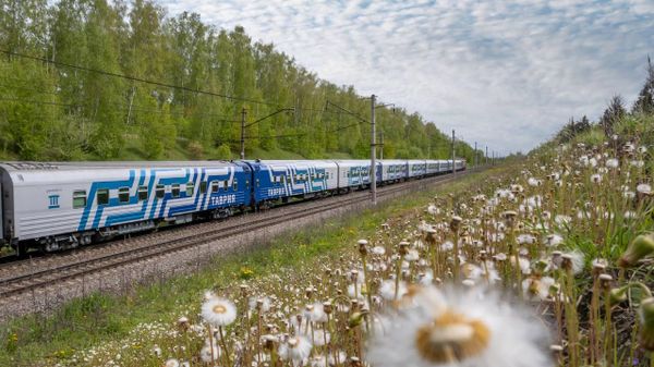 Поезд Таврия