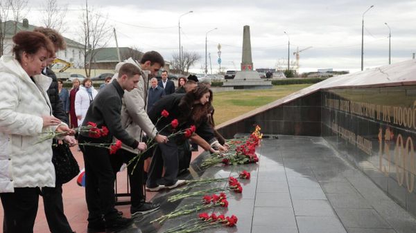 В Крыму на Мемориале Красный почтили память жертв Холокоста