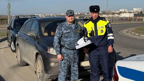В Севастополе задержали водителя Lexus с долгами по кредитам и налогам на 2 млн рублей