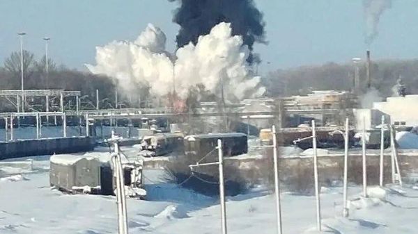 Взрыв на месте схода грузовых вагонов с бензином в Тамбовской области. 