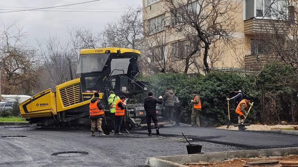 В Севастополе досрочно отремонтируют внутриквартальные дороги на Адмирала Юмашева