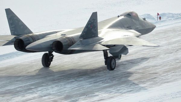Самолет Су-57
