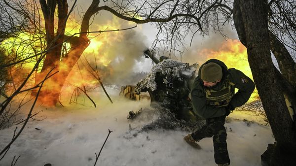 Боевая работа расчета гаубицы Д-30 на Сумском направлении