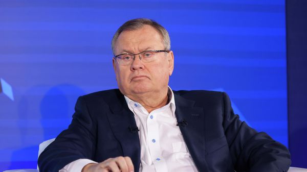 Андрей Костин