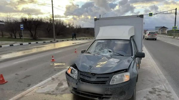 На трассе Новороссийск-Керчь насмерть сбили женщину