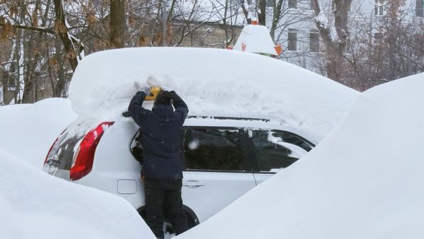 Снег в Москве