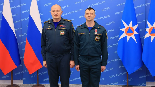 Награждение сотрудников Главка МЧС России по Крыму в преддверии Дня защитника Отечества