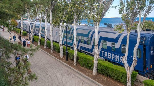 Поезд Таврия