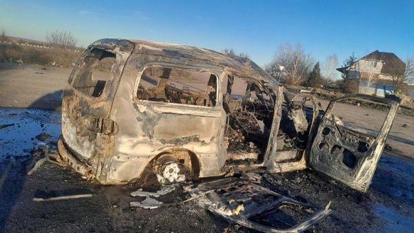 Удар ВСУ по автомобилю волонтеров