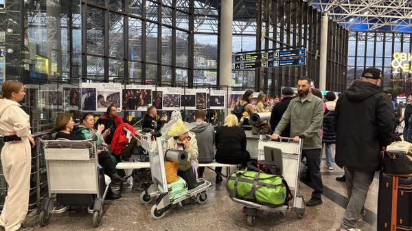 В аэропорту Сочи во время введения ограничений на полеты