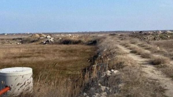 Свалка на берегу Азовского моря