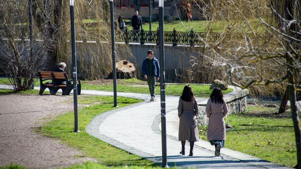 Весна в Гагаринском парке Симферополя