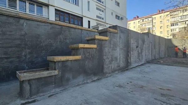 В Севастополе капремонт подпорных стен на улице Вакуленчука