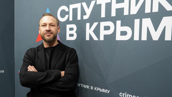 Илья Захаров 