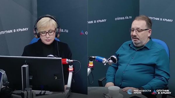 Консолидировать распадающиеся европейское сообщество и перестраивать экономику под видом российской военной угрозы