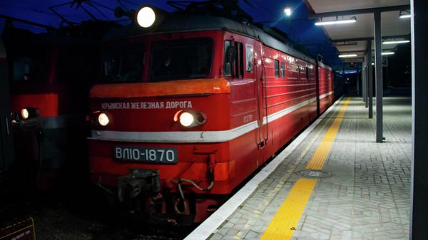 На железнодорожном вокзале в Симферополе
