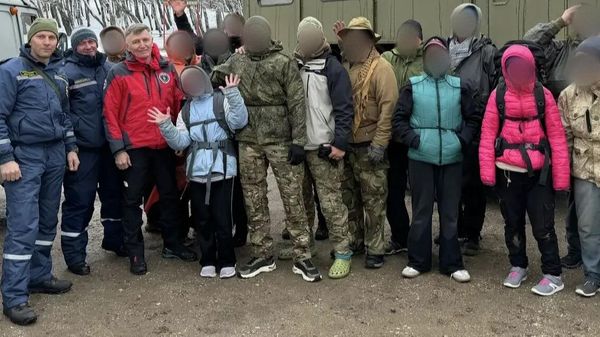 17 туристов заблудились в тумане и снегопаде на Ай-Петри