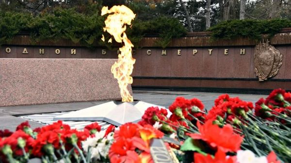 Вечный огонь в Симферополе