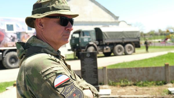В Ленинском районе Крыма возложили цветы к братским захоронениям советских воинов
