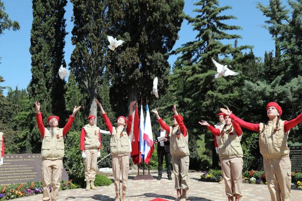 В Алуште открыли памятник героям СВО