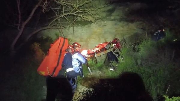 На мысе Фиолент спасатели оказали помощь пострадавшей