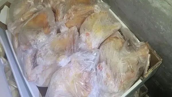 На Кубани изъяли 3 тонны курицы без документов