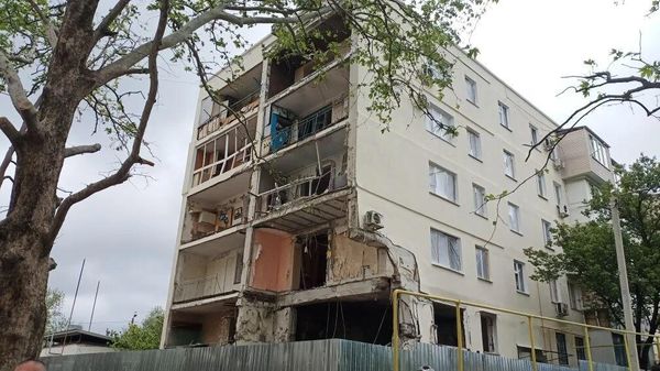 Дом №14 на ул. Корчагина в Севастополе, где в ночь на 24 марта произошел взрыв 