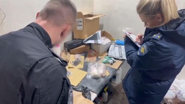 В Севастополе нашли склад наркотиков: задержаны двое закладчиков
