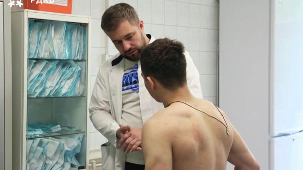 В Москву доставили второго пострадавшего при ЧП в школе Севастополя В Москву доставили второго пострадавшего при ЧП в школе Севастополя