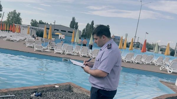 Следователи устанавливают обстоятельства гибели ребенка в бассейне на территории аквапарка