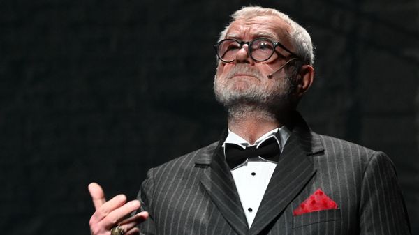 Актер Юрий Смирнов