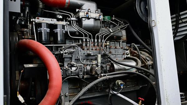 В Крым из Ленинградской области отправили 10 дизель-генераторных установок