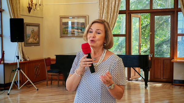 Дочь Юлиана Семенова передала библиотекам Севастополя тираж книги своего отца Третья карта