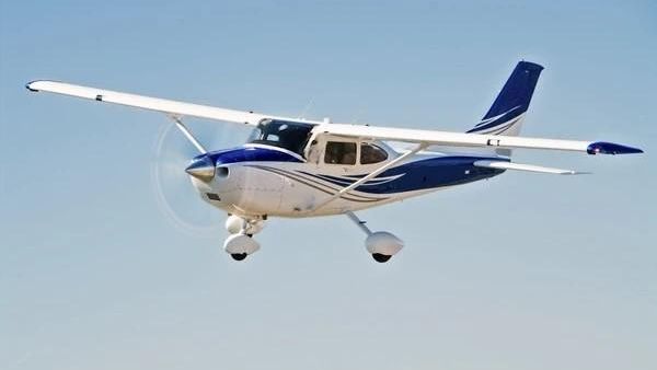 Самолет Cessna