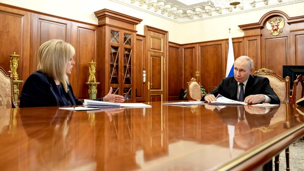 Встреча президента Владимира Путина с председателем ЦИК Эллой Памфиловой