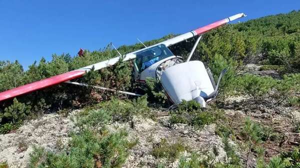 На месте крушения самолета Cessna-182 в Иркутской области