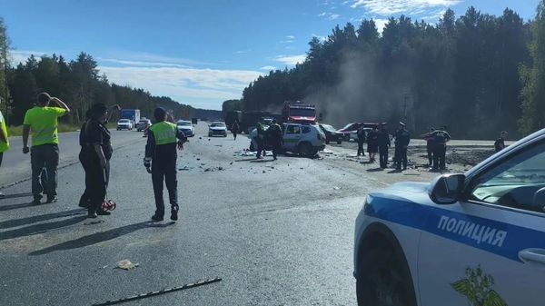 Пять человек погибли в страшном ДТП в Свердловской области