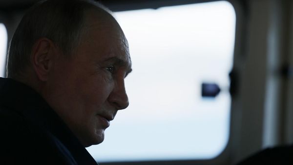 Владимир Путин принял участие в завершающей стадии учений Тихоокеанского флота