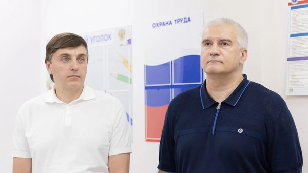 Министр просвещения РФ и глава Крыма посетили в Симферополе Школу-гимназию, детский сад № 25