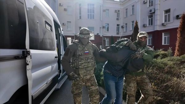 ФСБ задержала жителя Крыма за передачу данных о погранслужбах РФ для нанесения ударов