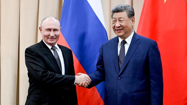 Визит президента Владимира Путина в Киргизию для участия в саммите ШОС