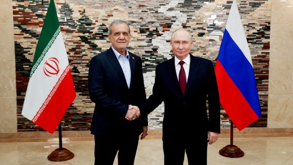 Президент Владимир Путин встретился с президентом Ирана Масудом Пезешкианом